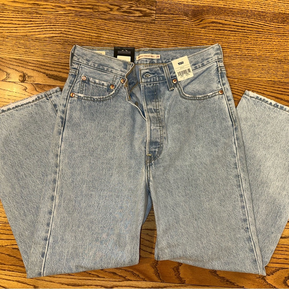 Levis Ribcage Straight Ankle Jeans - light wash - NWT - 29x27